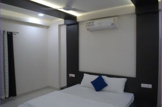 Room (6)